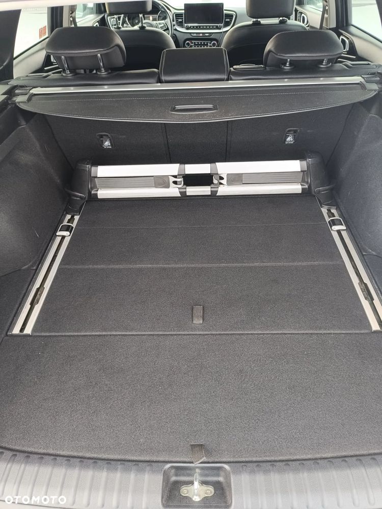 Kia Ceed 1.5 T-GDI Business Line - 16