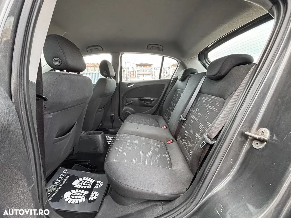 Opel Corsa 1.2 Essentia - 9