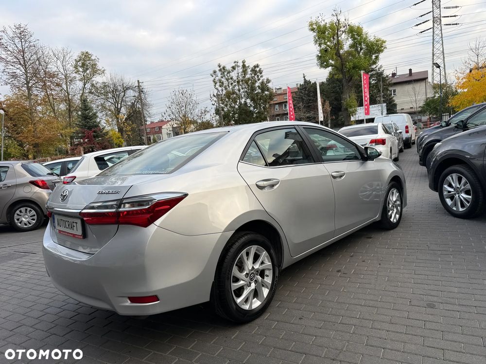 Toyota Corolla 1.6 Comfort - 22