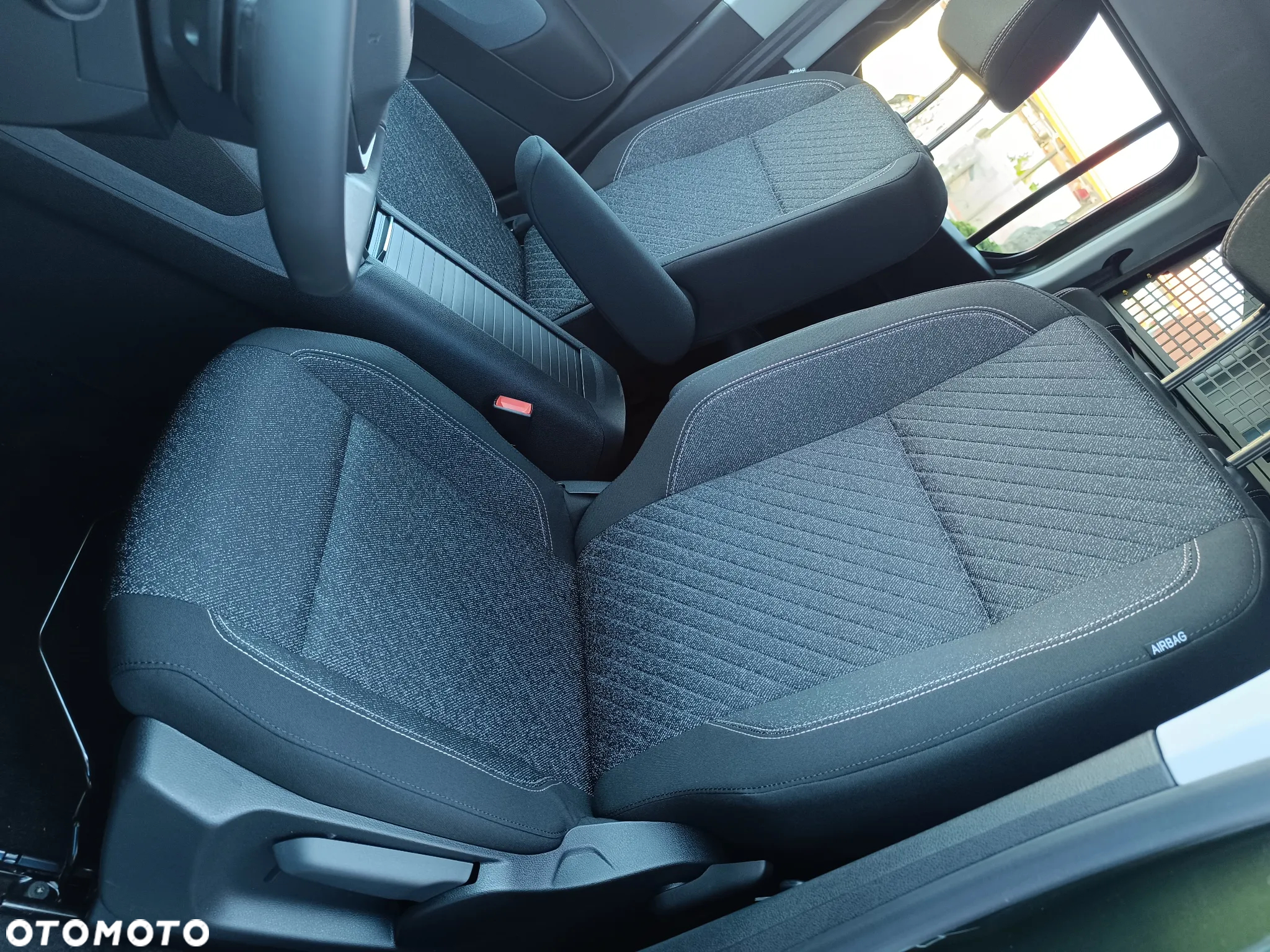 Peugeot Rifter MPV 1.5 BlueHDI Allure S&S N1 - 21