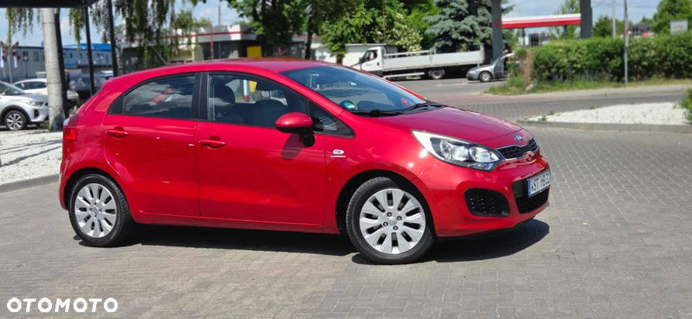 Kia Rio 1.2 Fifa World Cup Edition - 21