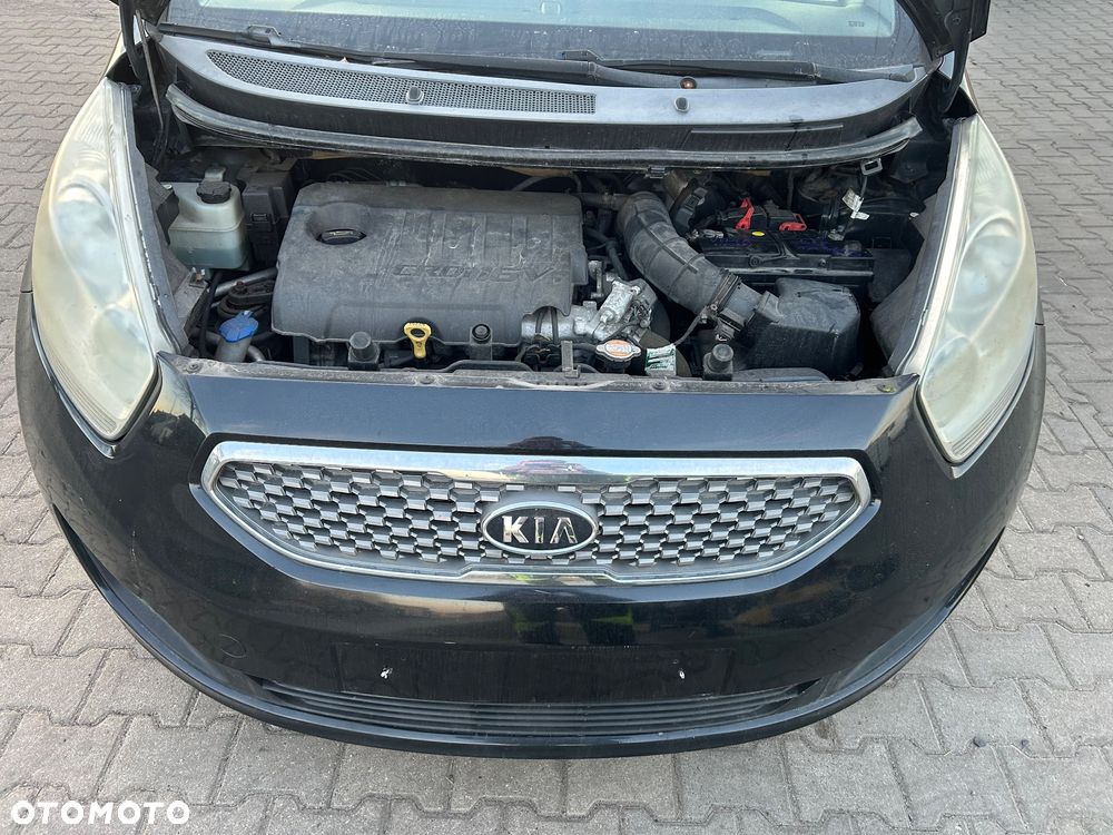 Kia Venga - 15