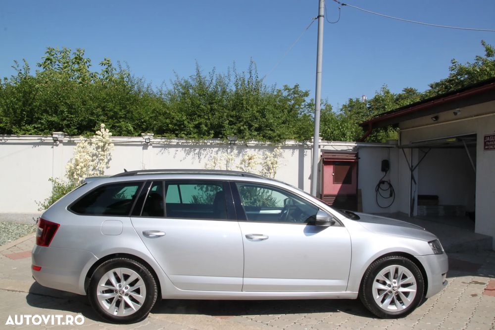 Skoda Octavia 2.0 TDI DSG Ambition - 30