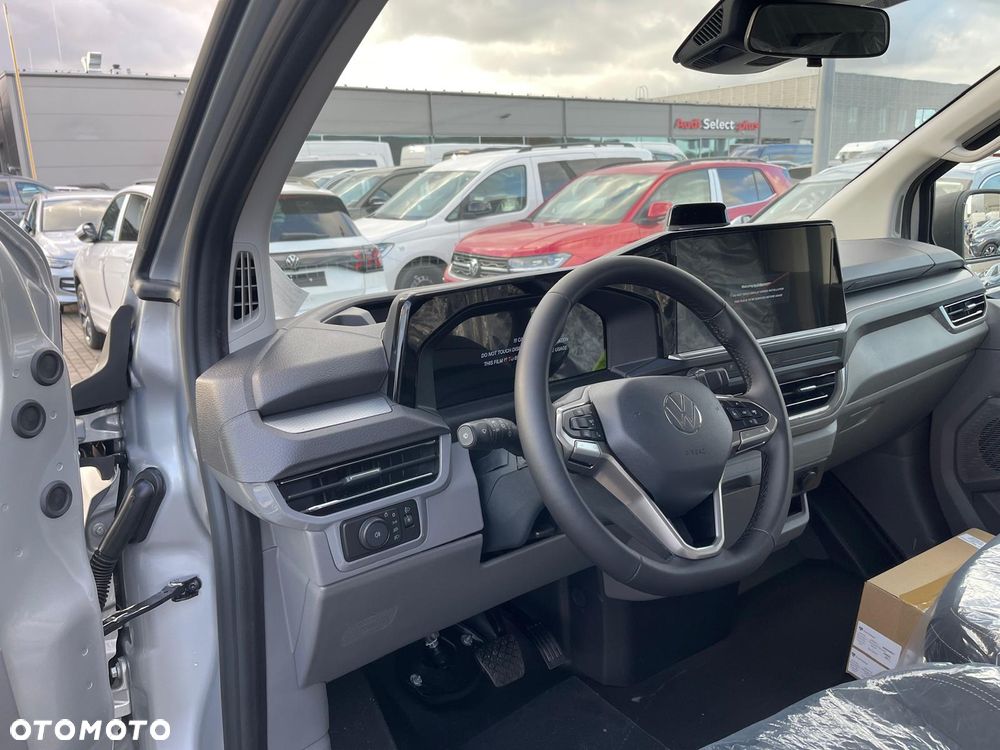 Volkswagen Caravelle - 21