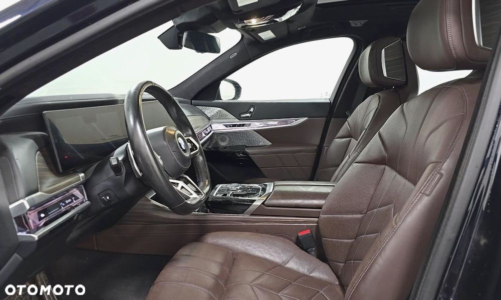 BMW Seria 7 - 14