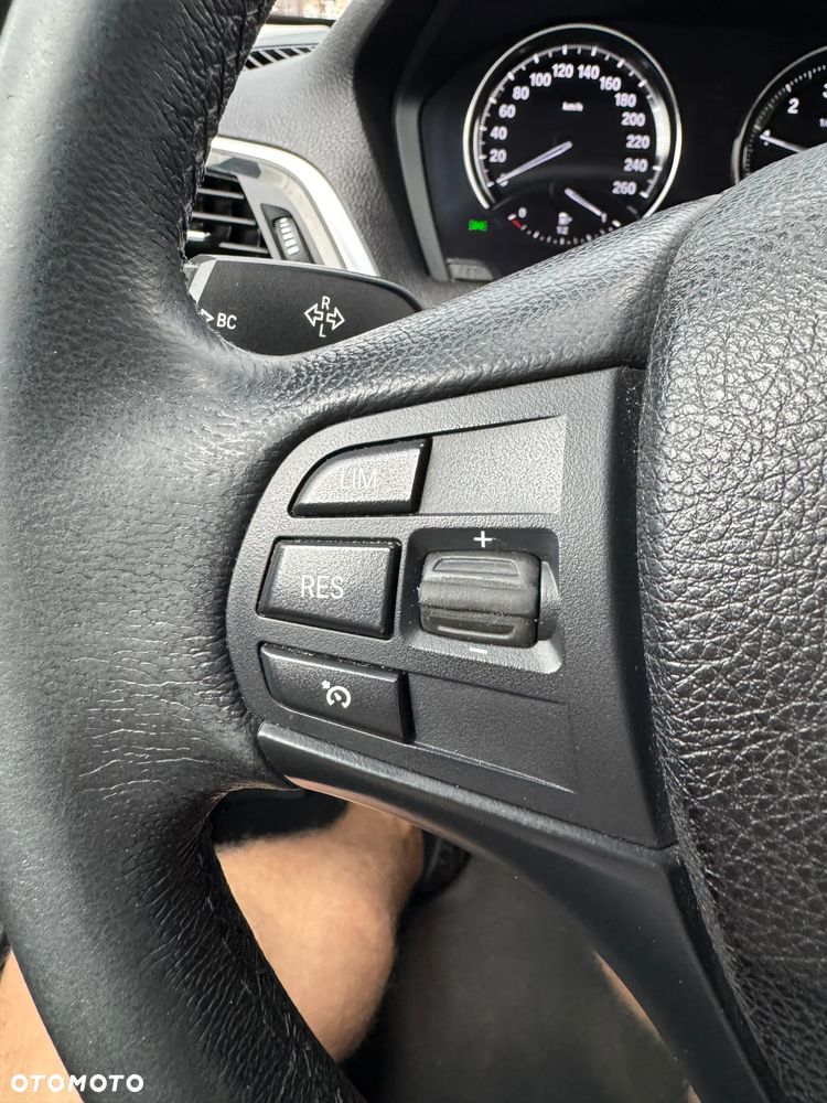 BMW Seria 1 116i - 30