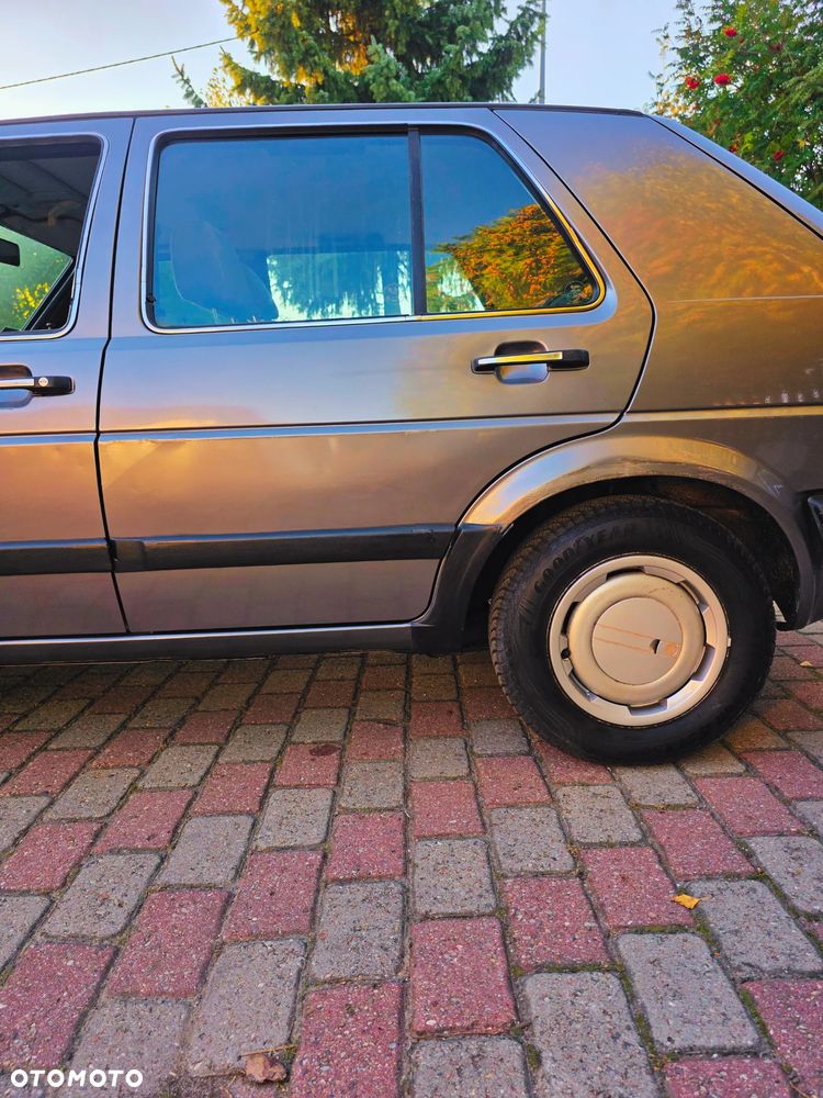 Volkswagen Golf - 39