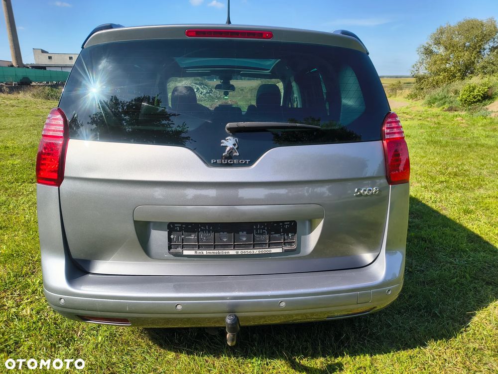 Peugeot 5008 HDI 150 Allure - 12