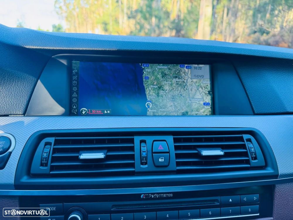 BMW 525 d Pack M Auto - 31