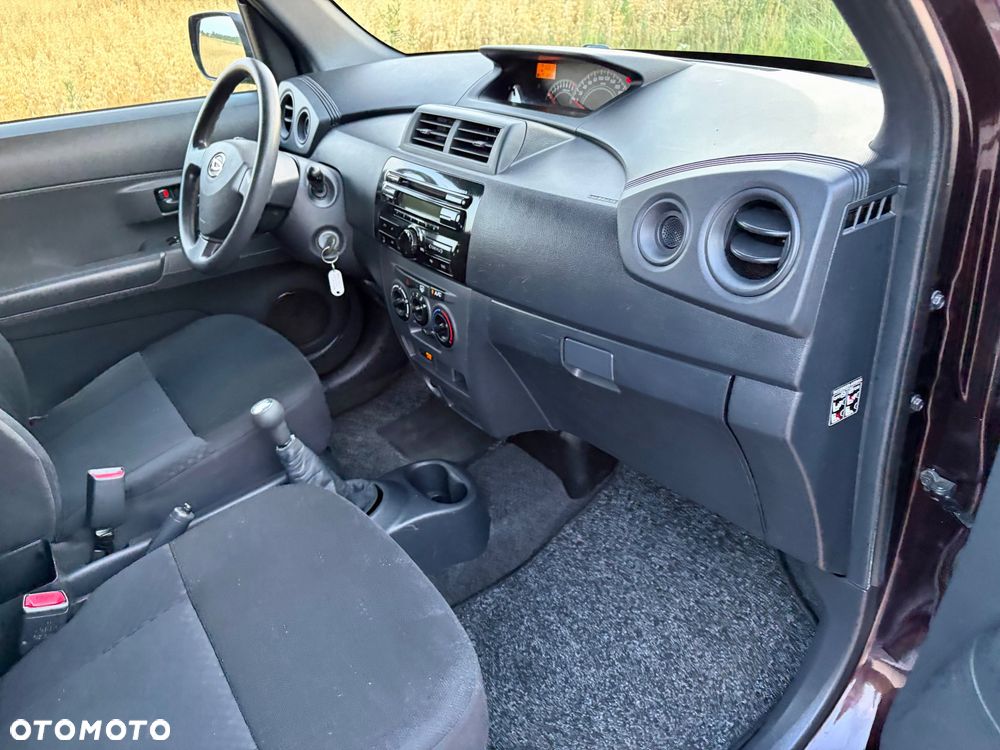 Daihatsu Materia - 13