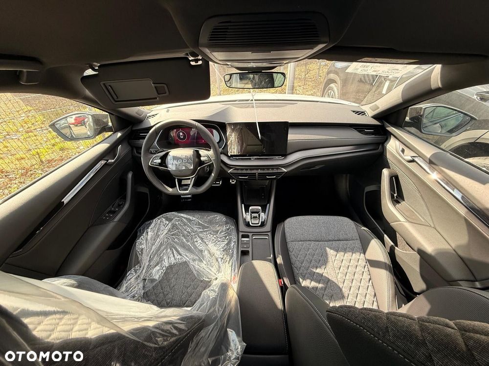 Skoda Octavia 2.0 TDI Sportline DSG - 5
