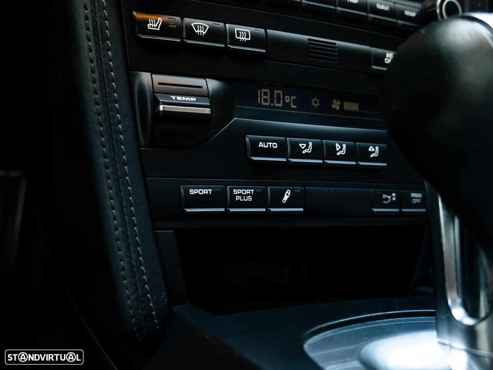 Porsche 911 (997) Turbo S PDK - 42