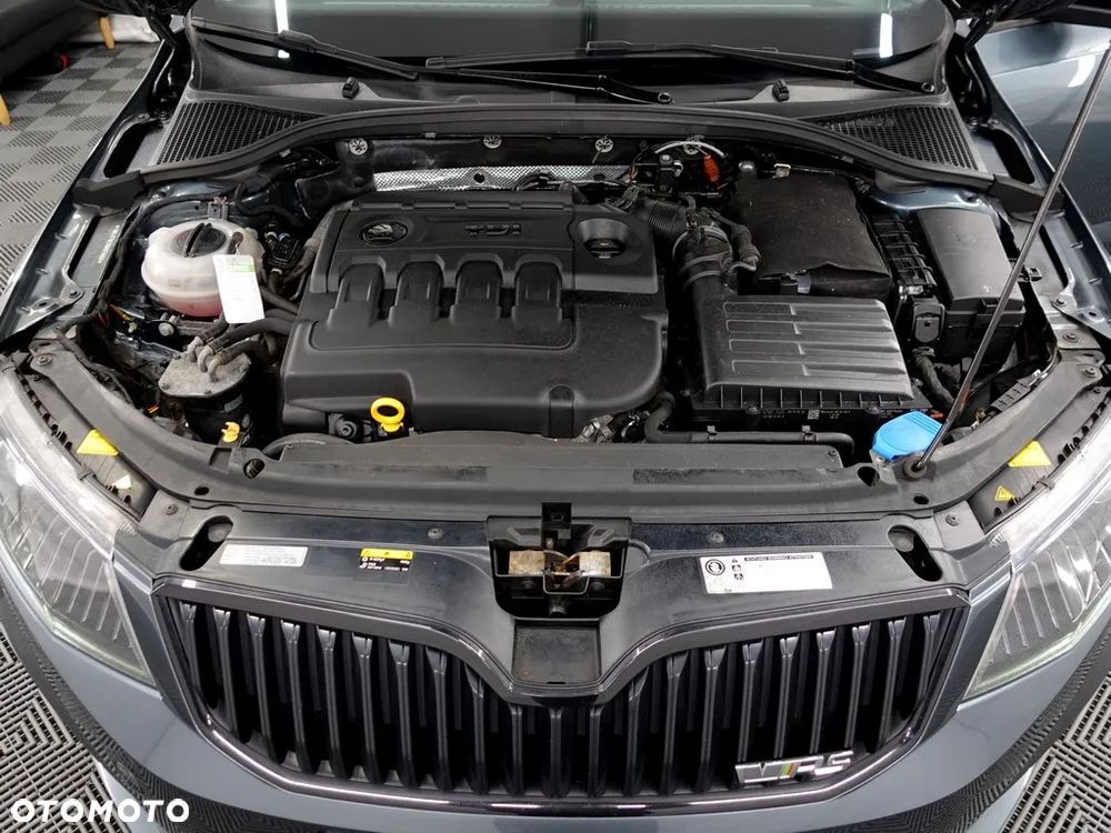 Skoda Octavia 2.0 TDI 4x4 RS Challenge DSG - 37