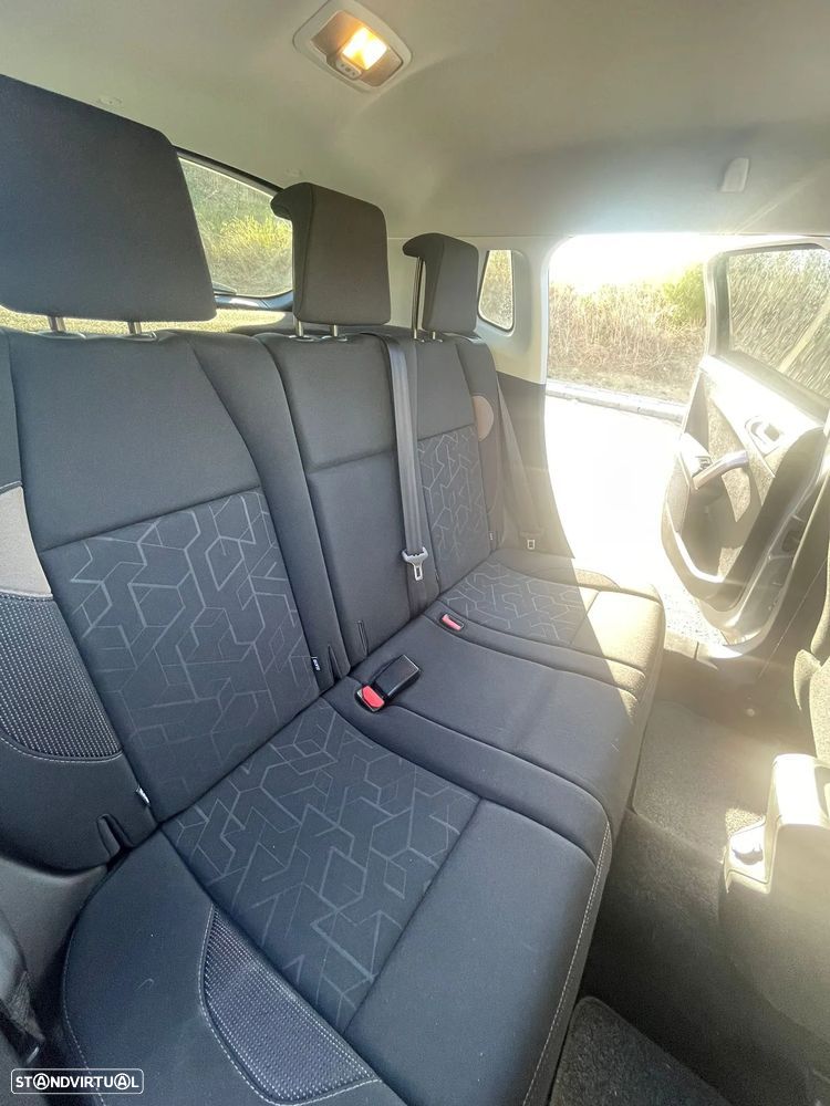 Peugeot 2008 1.2 PureTech Style - 6