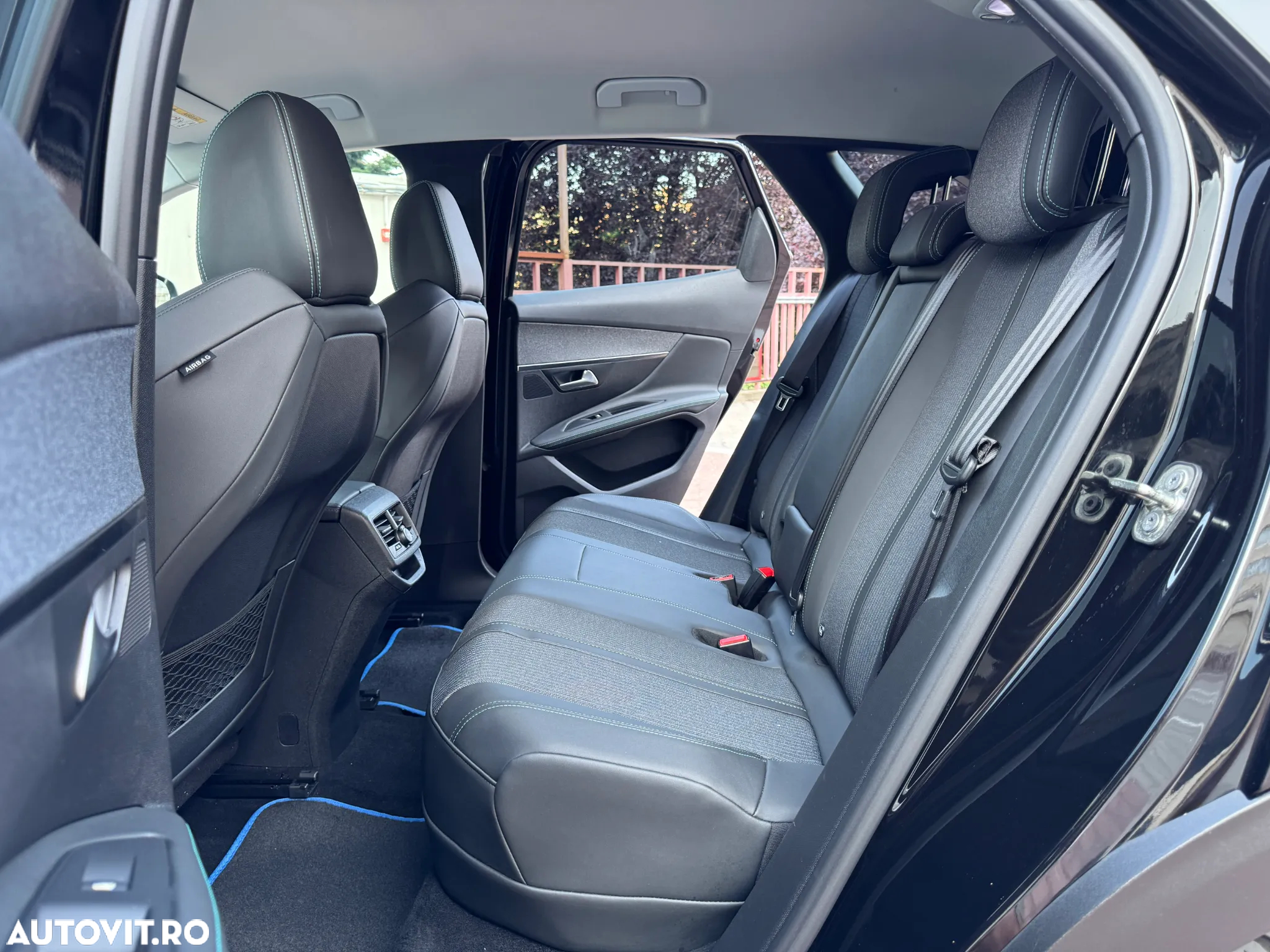 Peugeot 3008 Plug-In Hybrid 225 e-EAT8 Allure Pack - 19