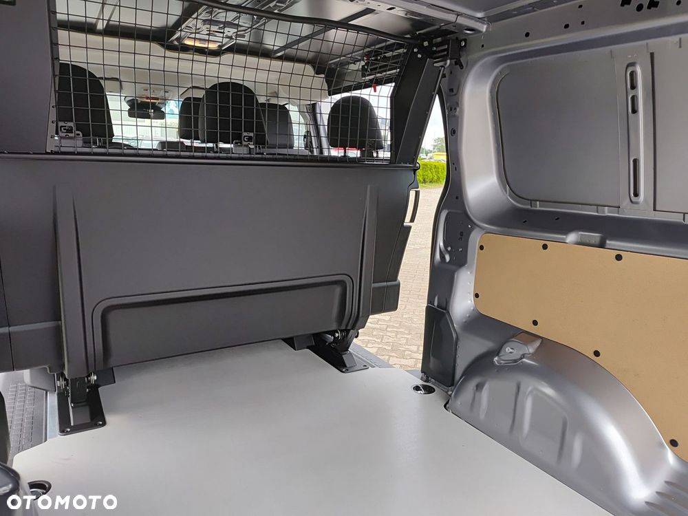 Opel Vivaro Nowy Vivaro Furgon Brygadowy Flex Extra Long 2.0d 144 KM MT6 - 26