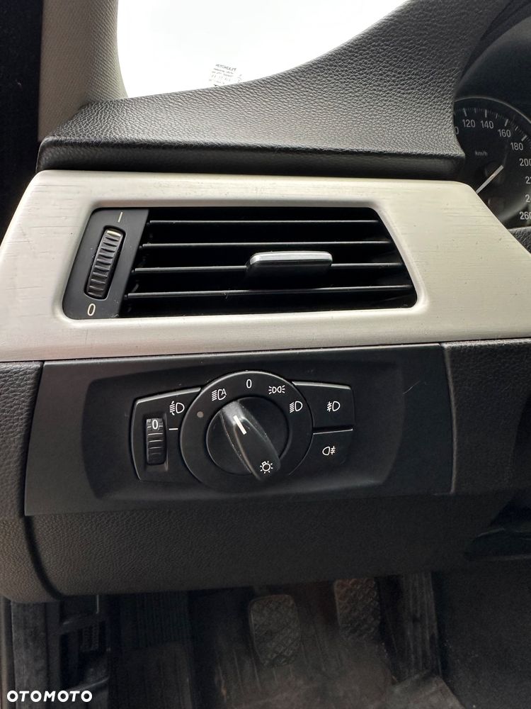 BMW Seria 3 - 12