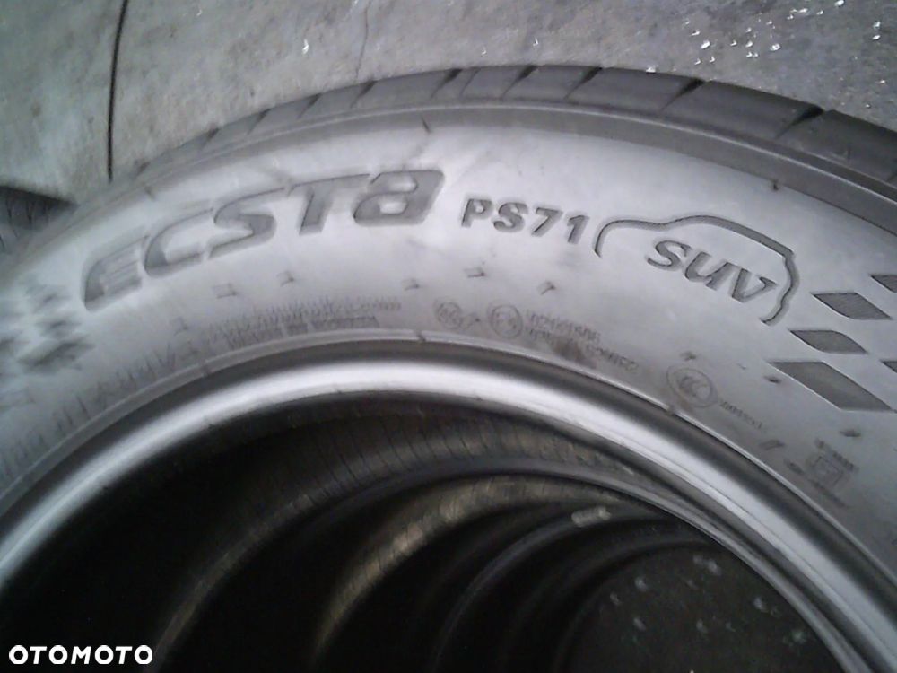 KUMHO Ecsta PS71 215/65R17 5,9mm 2024 - 4