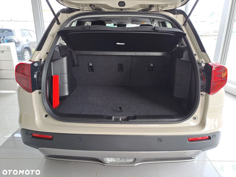 Suzuki Vitara 1.4 Boosterjet mHEV Premium Plus 2WD - 11