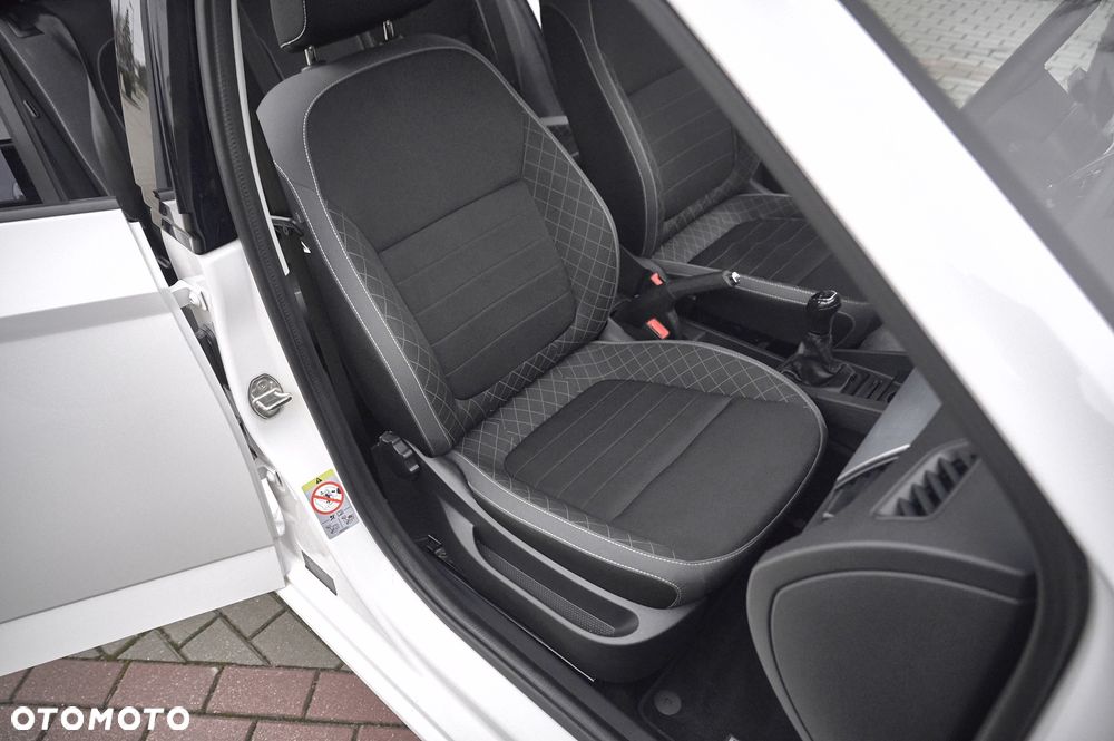 Skoda Fabia 1.0 TSI Ambition - 33