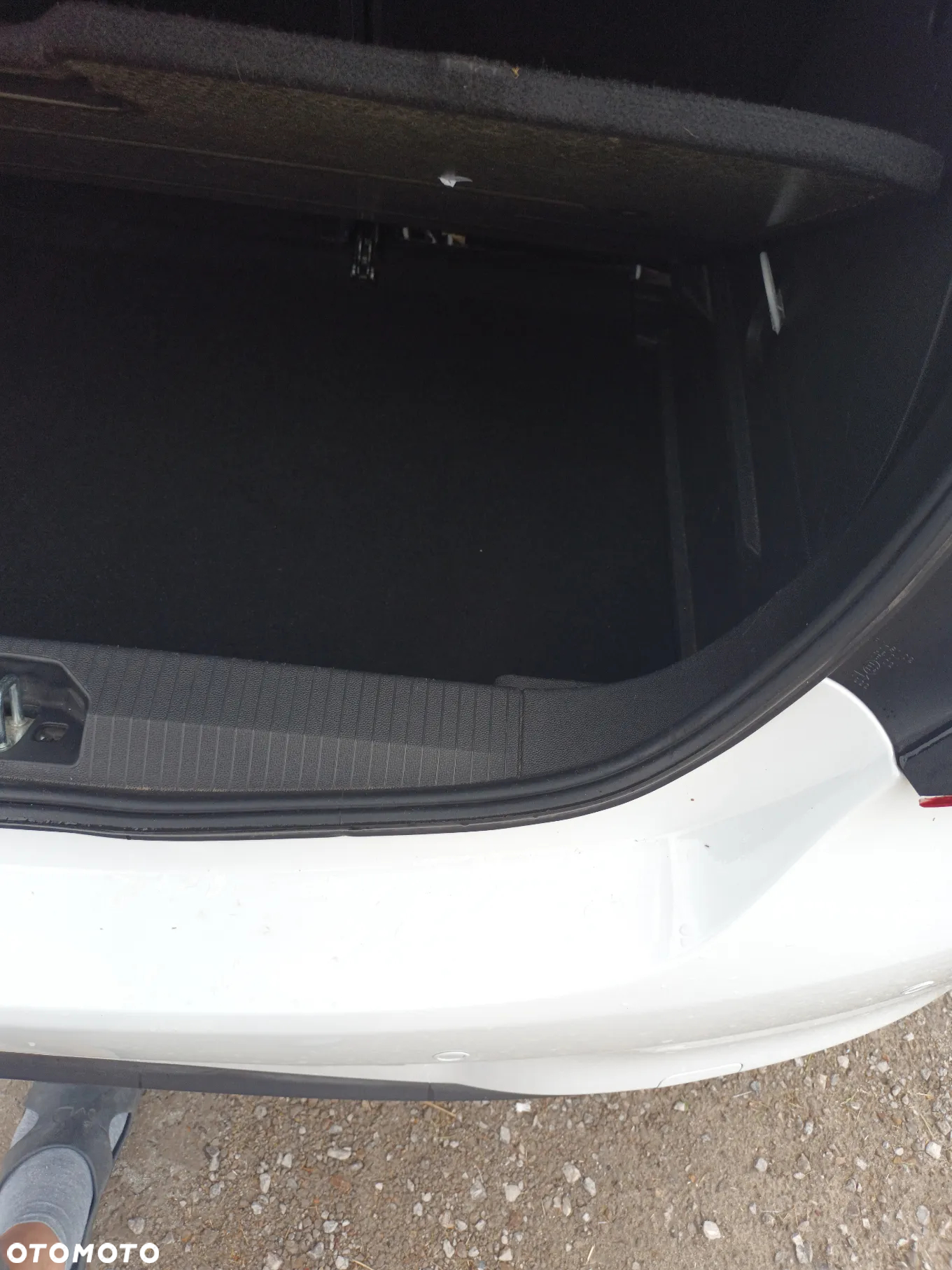 Opel Corsa 1.4 16V Enjoy - 20