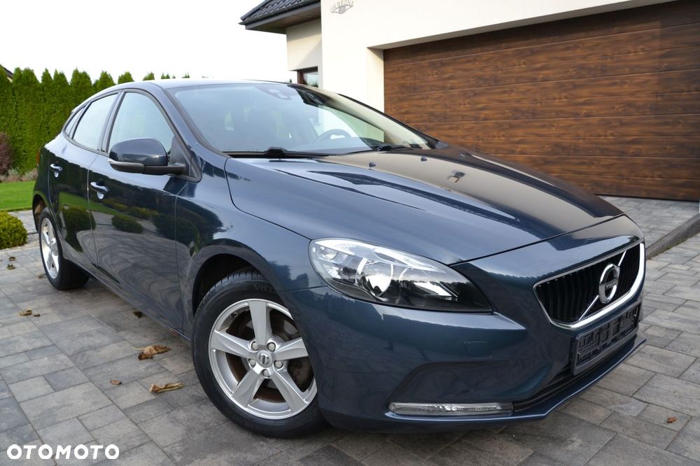 Volvo V40