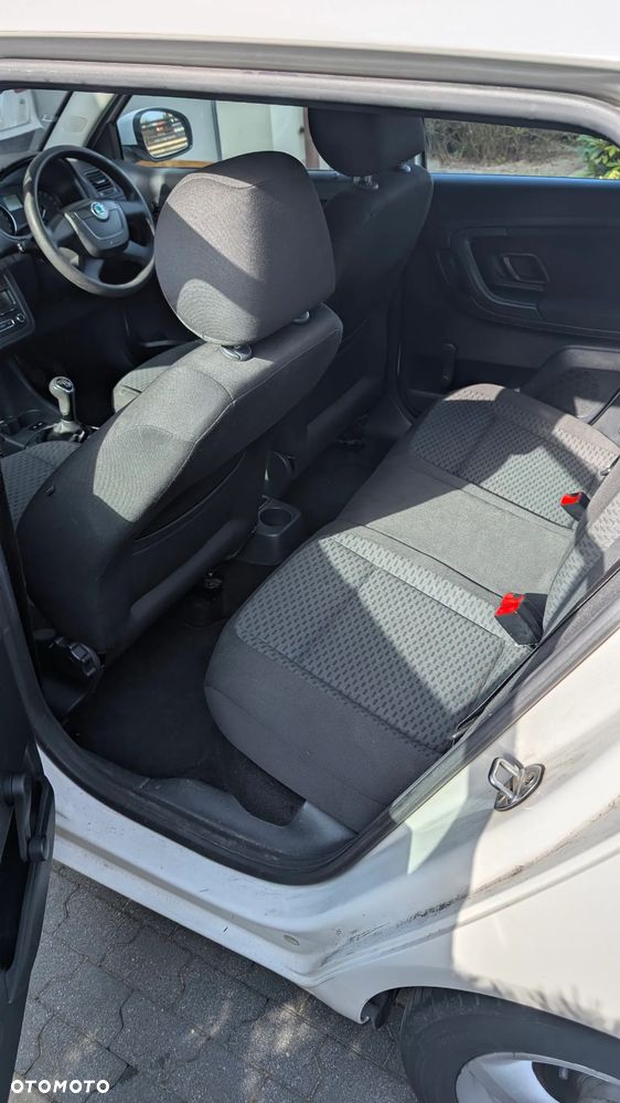 Skoda Fabia - 13