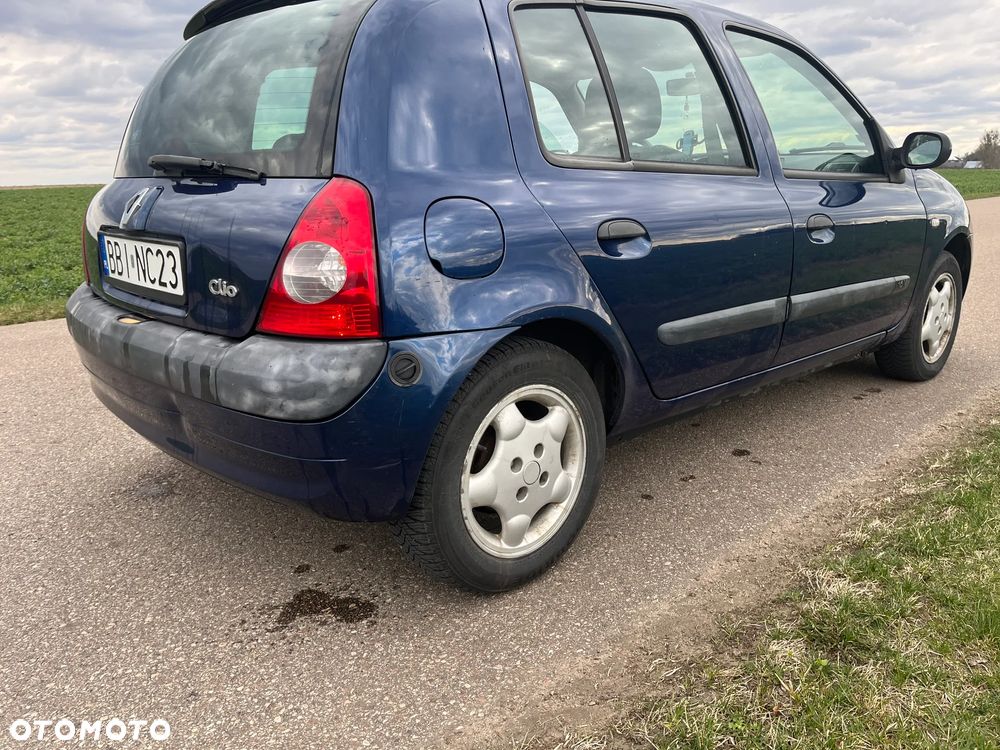 Renault Clio - 7