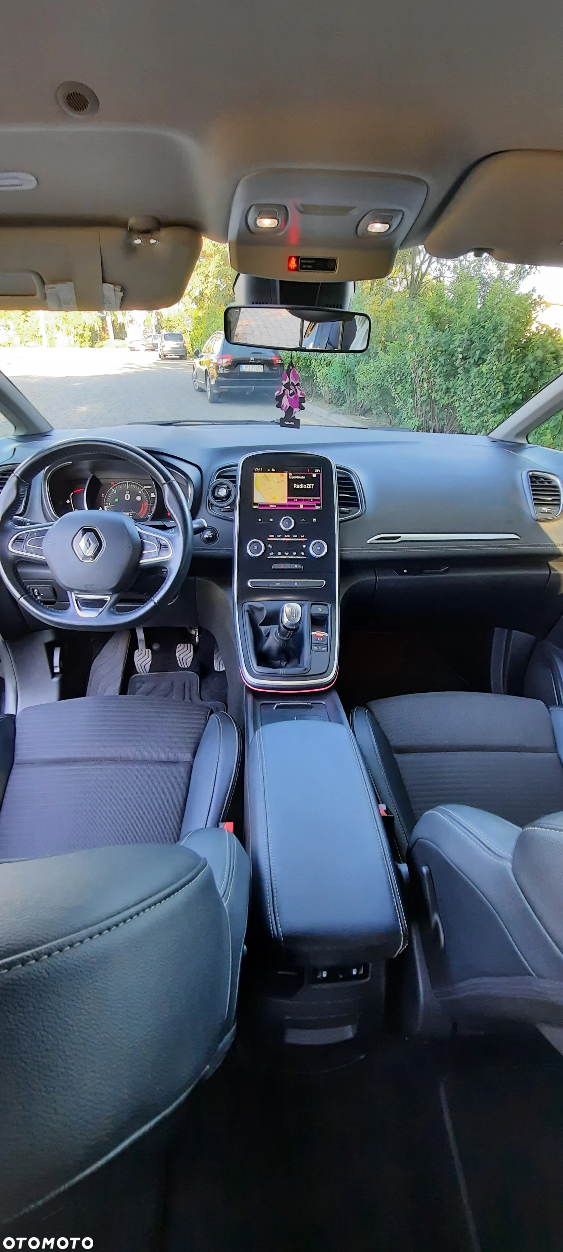 Renault Scenic 1.5 dCi Intens - 12