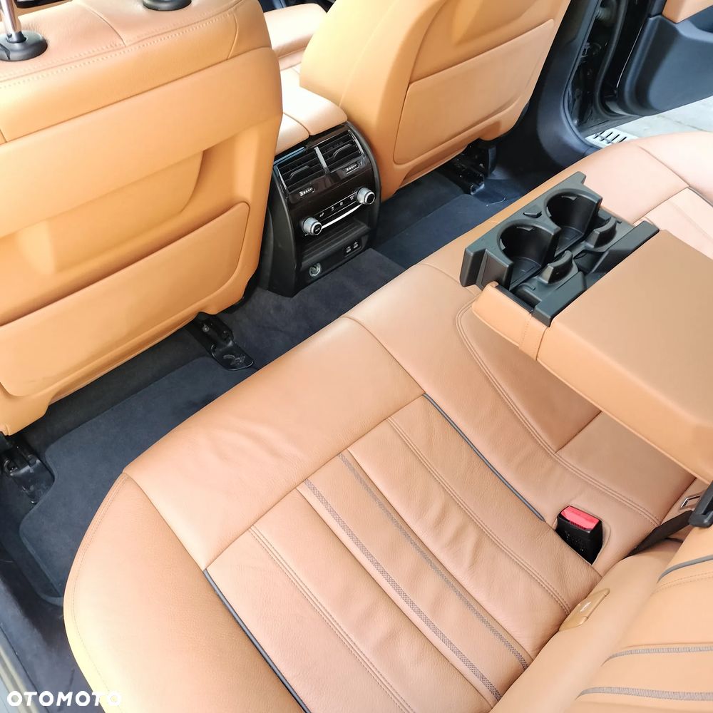 BMW Seria 5 520d xDrive Sport Line - 20