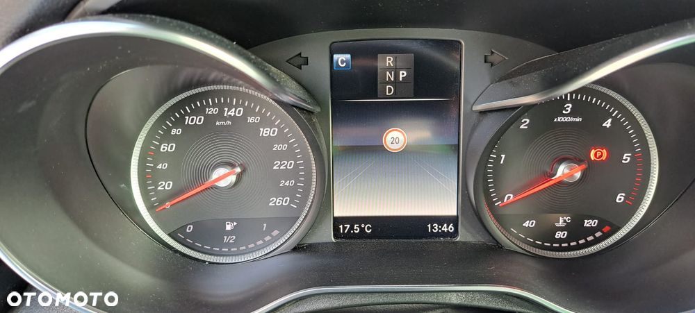 Mercedes-Benz GLC - 9