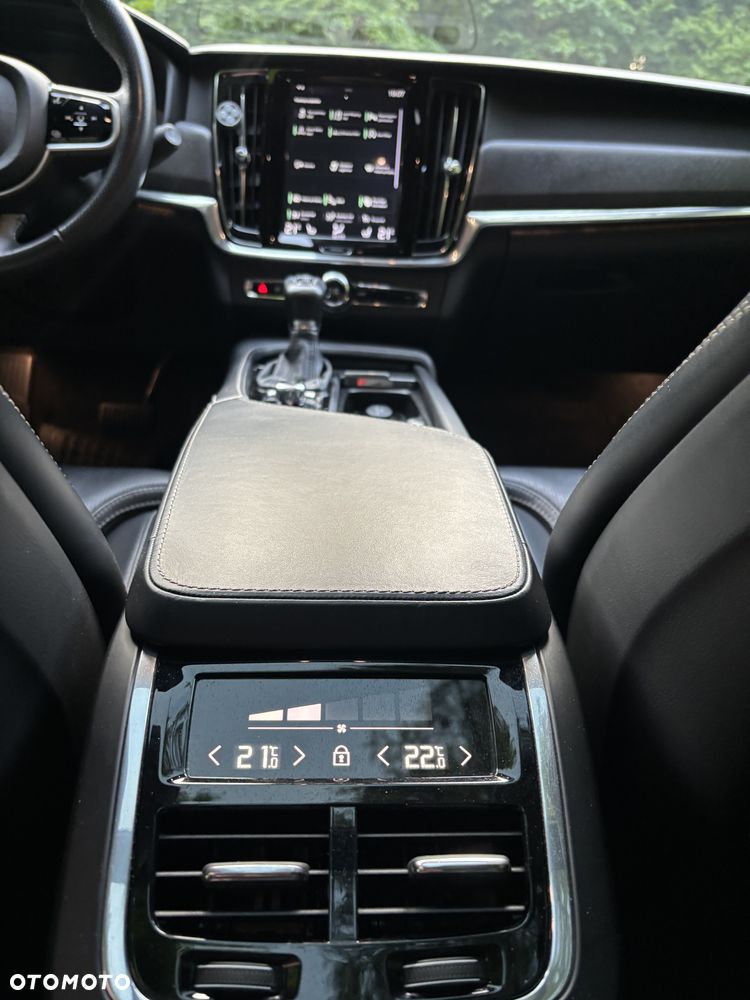 Volvo V90 D5 SCR AWD Momentum Pro - 14