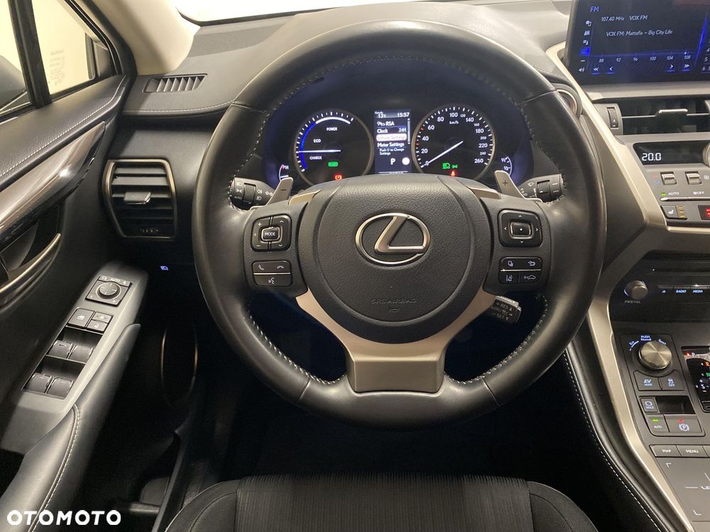 Lexus NX 300h Business Edition AWD - 12