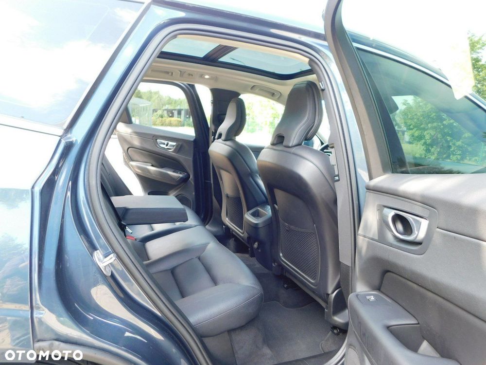 Volvo XC 60 B4 D Plus Bright - 11