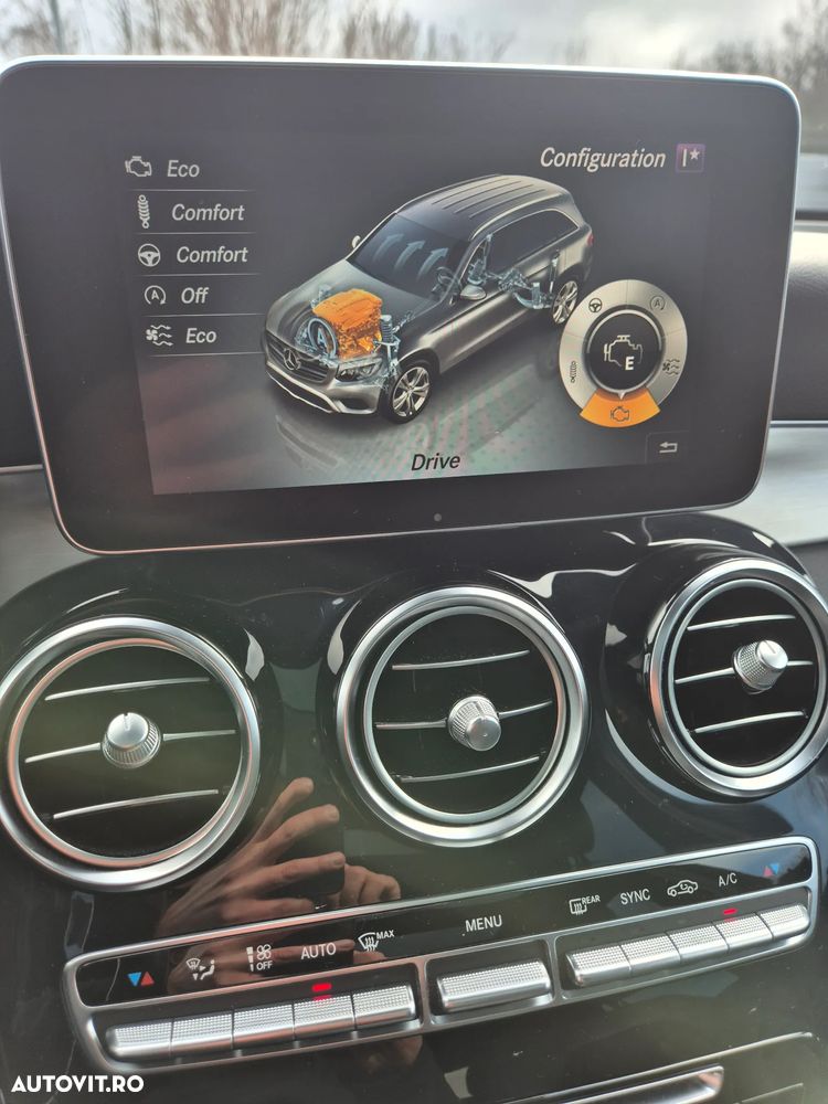 Mercedes-Benz GLC 250 d 4MATIC 9G-TRONIC AMG Line - 29