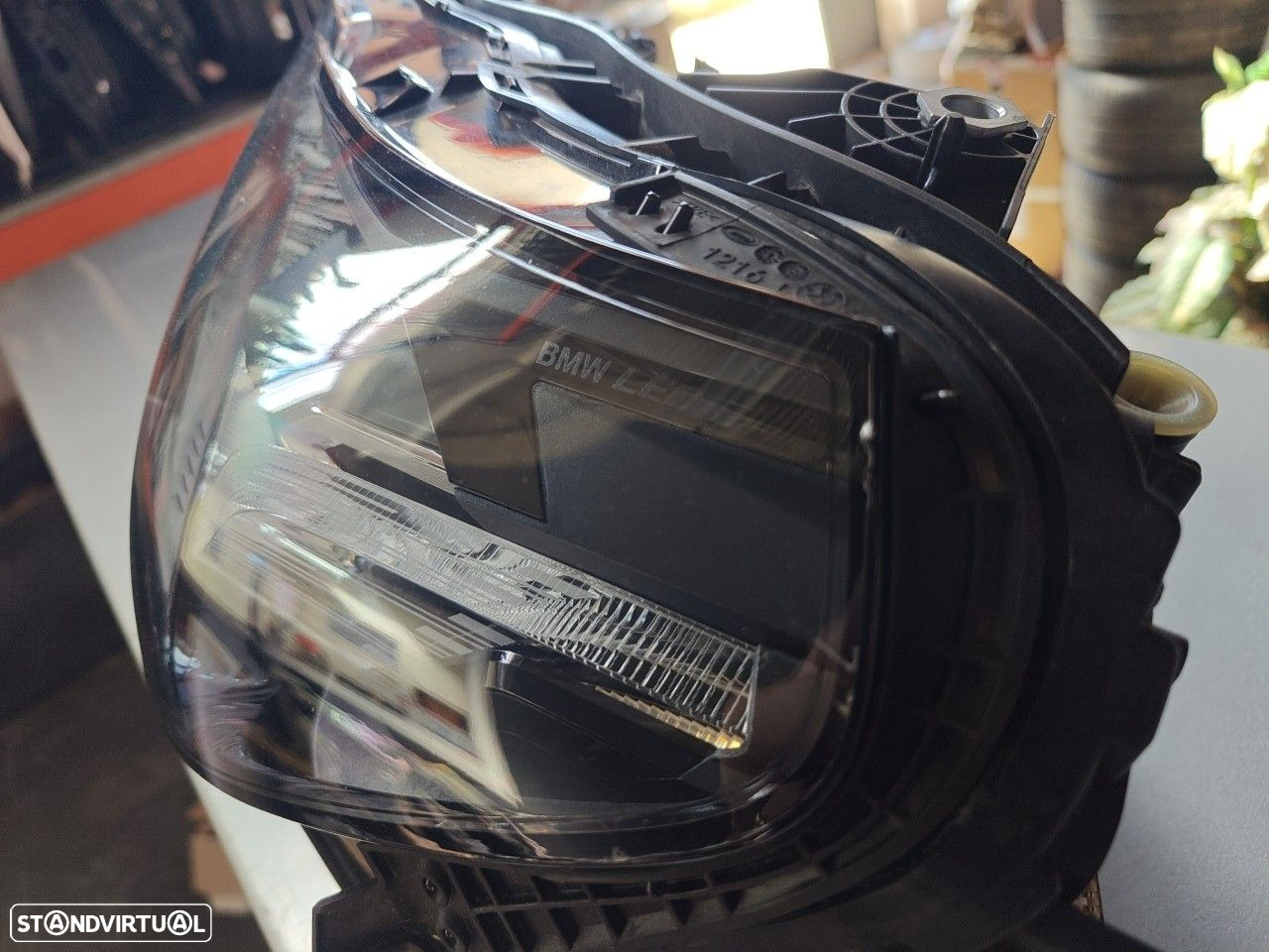 Farol Frente Esquerdo / Otica Esquerda Bmw 2 G87 M2 8083635-07 Zkw 147 - 2