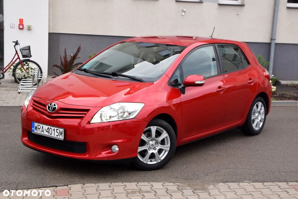 Toyota Auris 1.6 Premium MS - 1