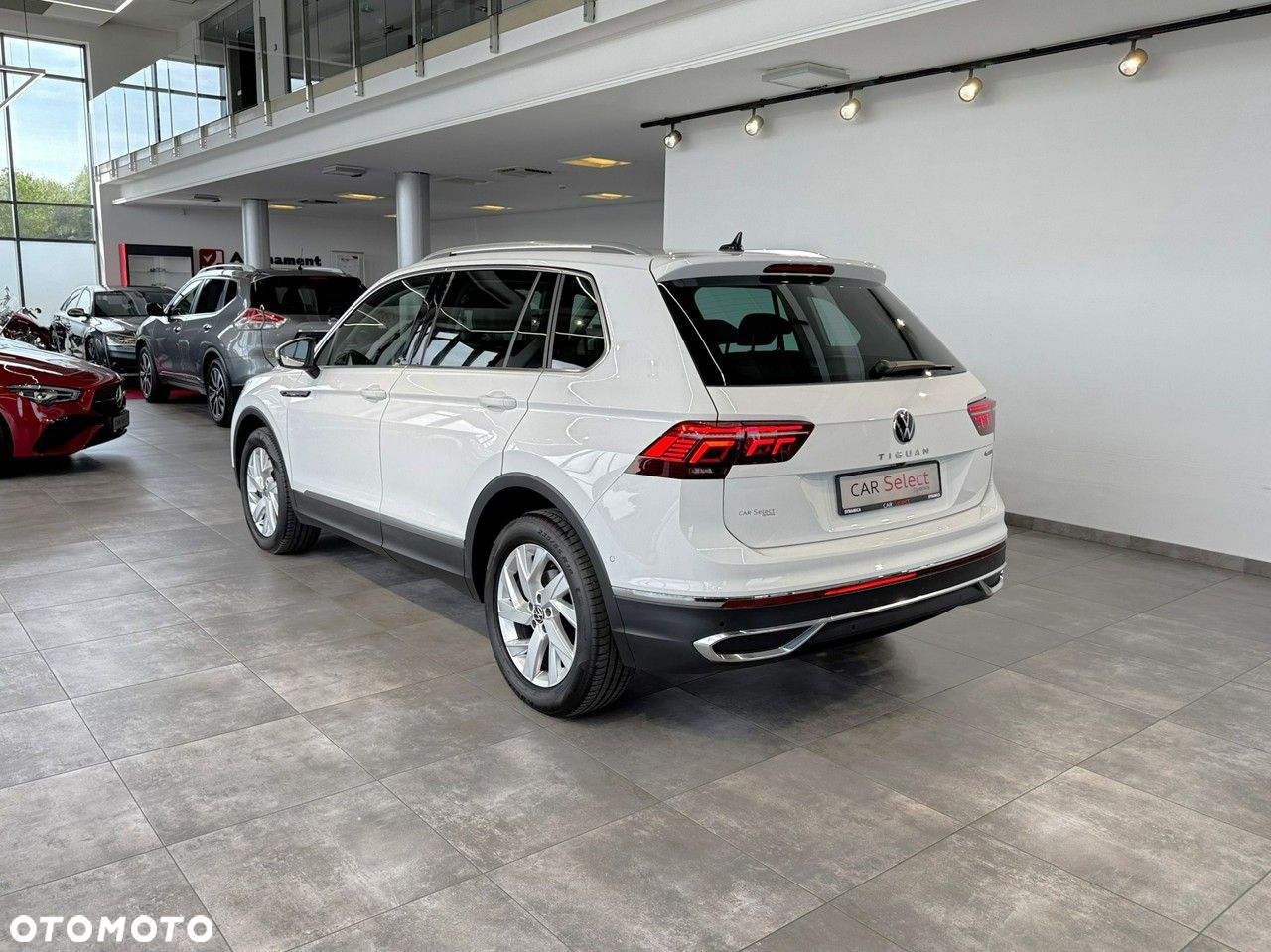 Volkswagen Tiguan - 6