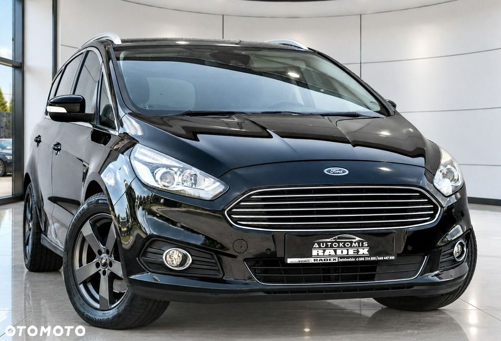 Ford S-Max 2.0 EcoBlue Titanium - 24