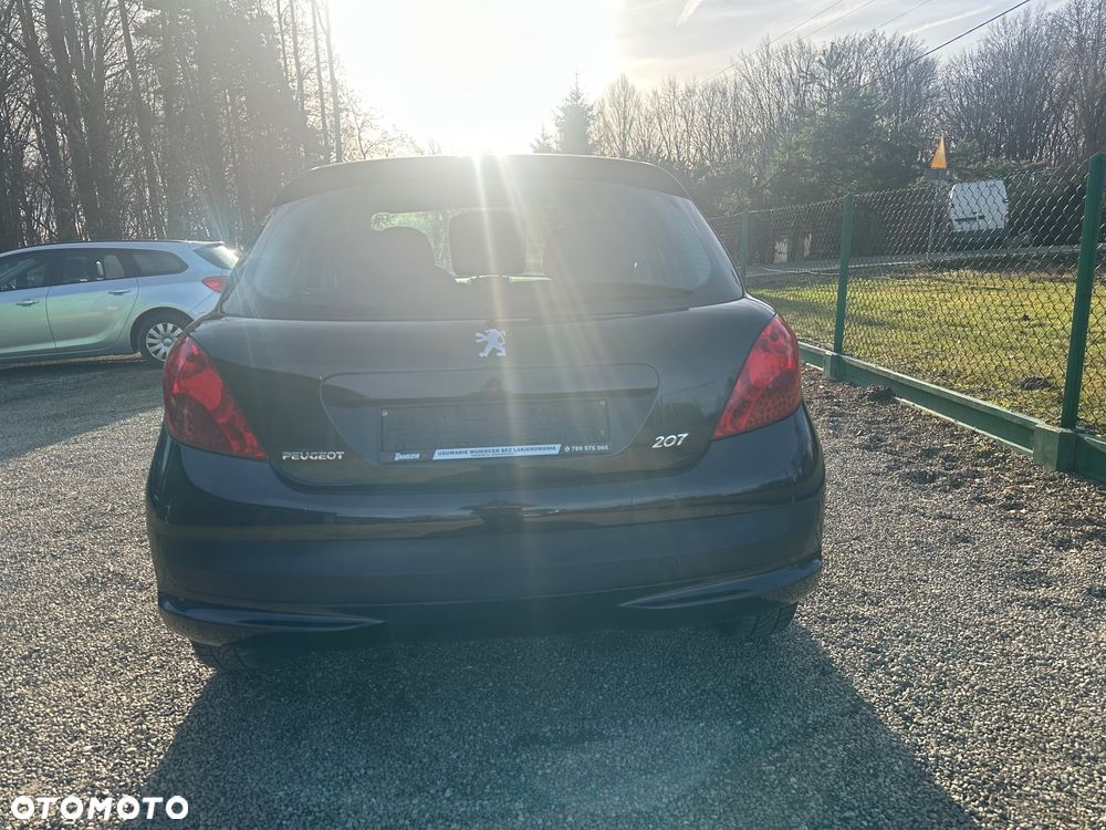 Peugeot 207 - 5