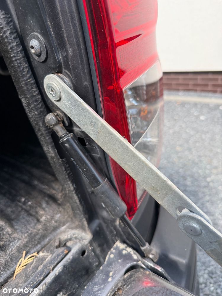 Toyota Hilux - 17