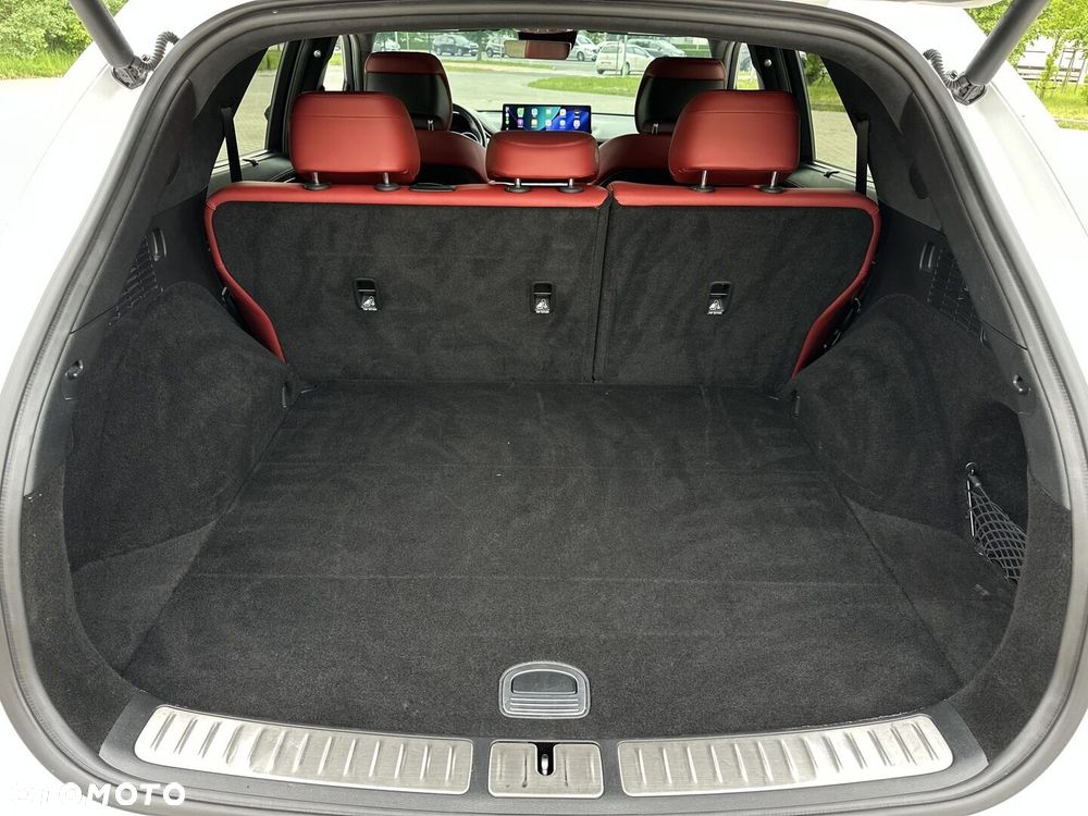 Genesis GV70 - 16