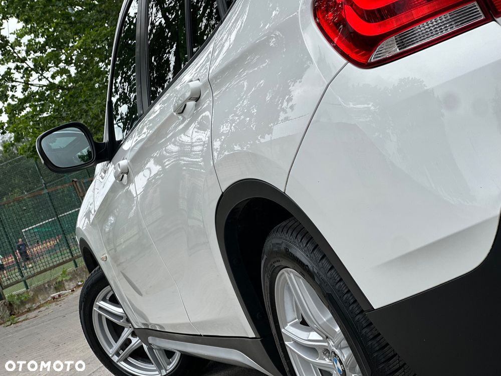 BMW X1 sDrive18d xLine - 15