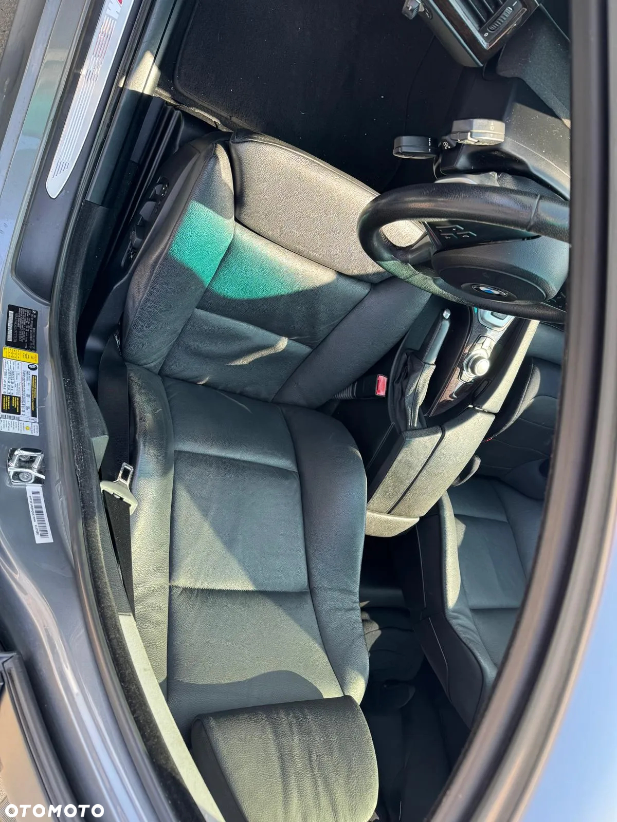 BMW Seria 5 550i - 10