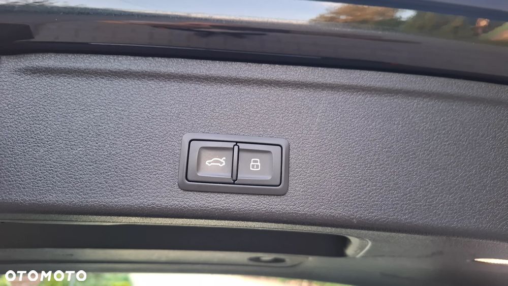 Audi A4 Avant 2.0 TDI S tronic - 20