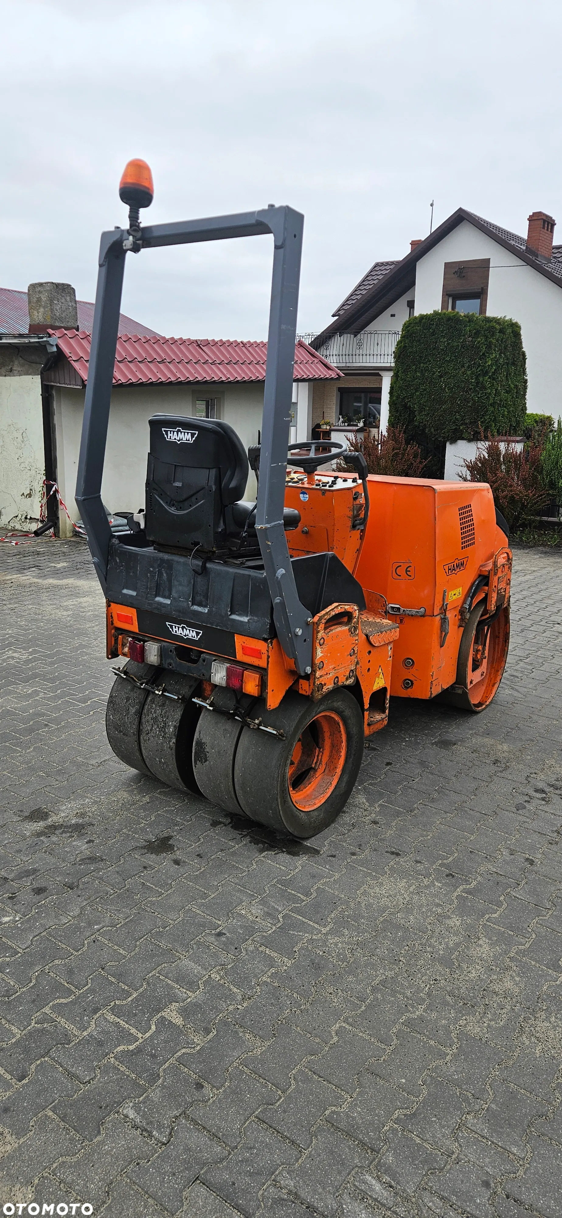 Hamm HD 10K waga 2400kg guma stal - 5