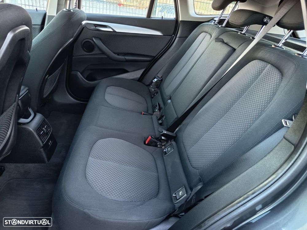 BMW X1 25 e xDrive Corporate Edition - 20
