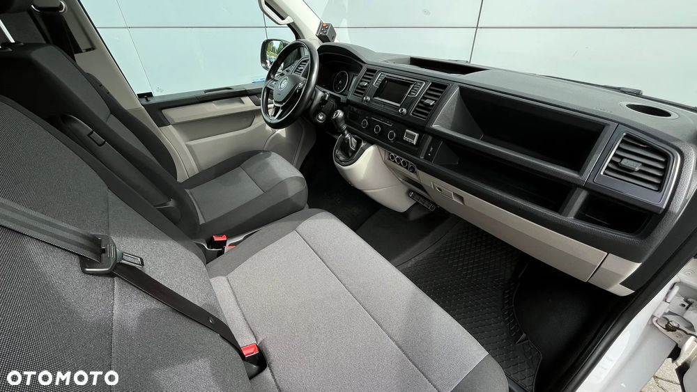 Volkswagen Transporter - 22