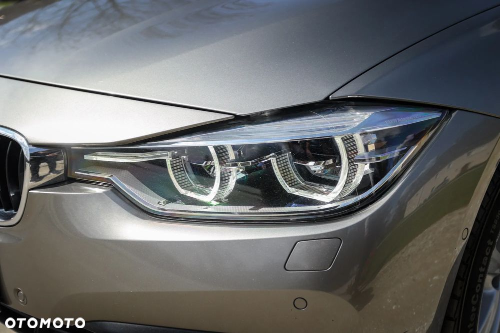 BMW Seria 3 318d Edition Luxury Line Purity - 16
