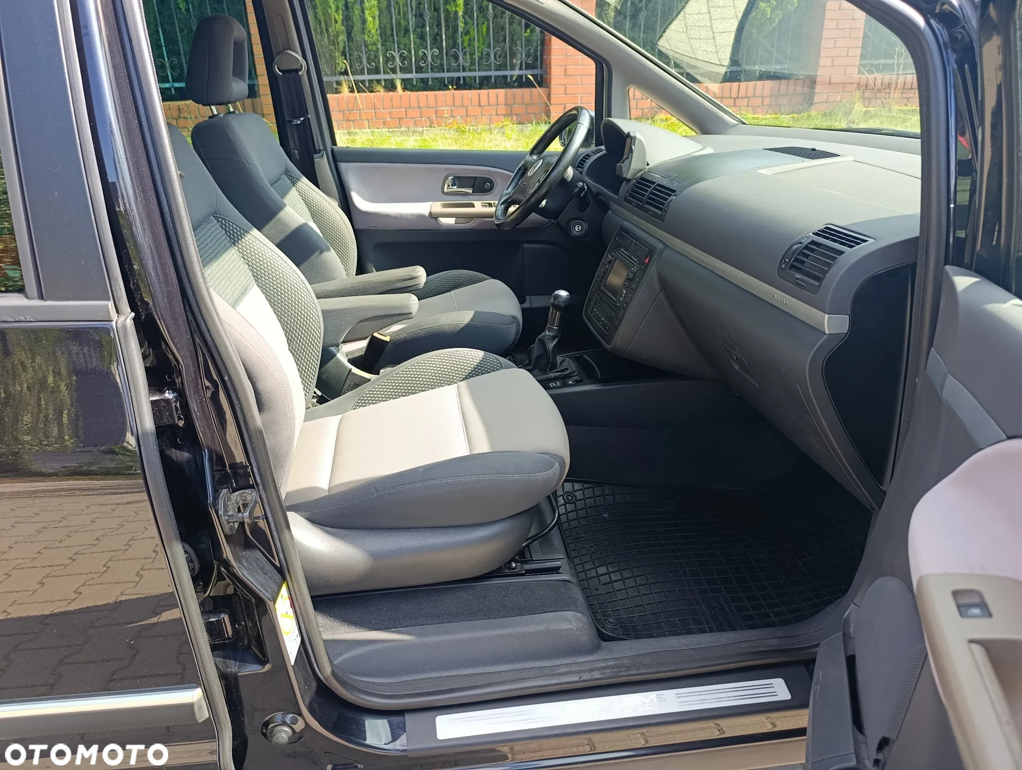 Volkswagen Sharan 2.0 TDI DPF Exclusive Edition II - 11